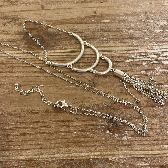 Vintage Silver Tone Tassel Pendant Long Statement Necklace - Picture 3 of 3